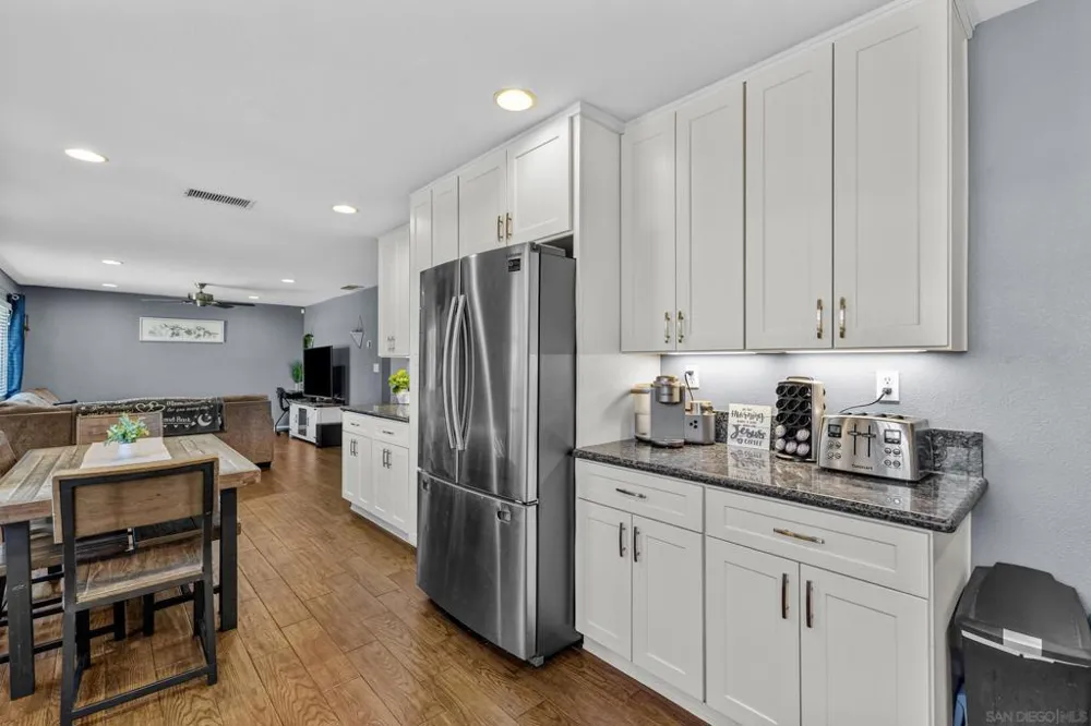 33837 Palm Yucaipa, CA 92399