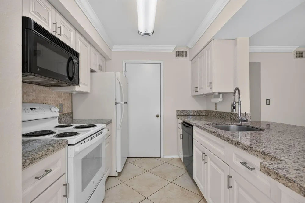 2425 NW 33rd Street NW #1309 Oakland Park, FL 33309