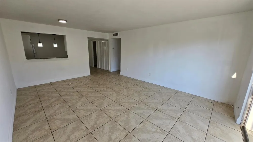 15205 NE 6TH AVENUE #D206 Miami, FL 33162