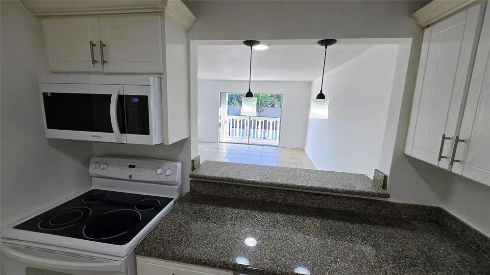 15205 NE 6TH AVENUE #D206 Miami, FL 33162