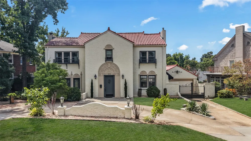 2106 S Saint Louis Avenue Tulsa, OK 74114
