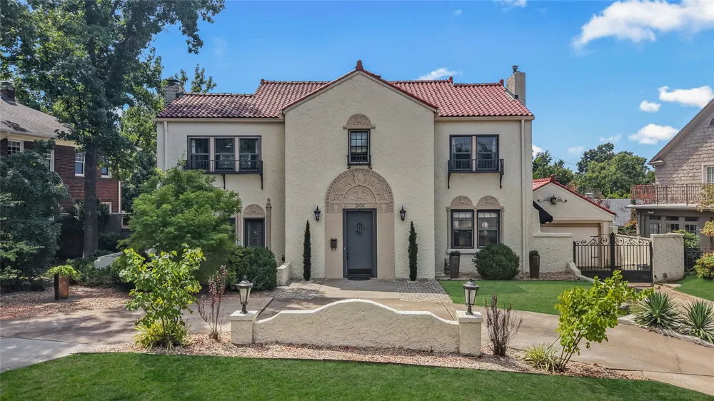 2106 S Saint Louis Avenue Tulsa, OK 74114