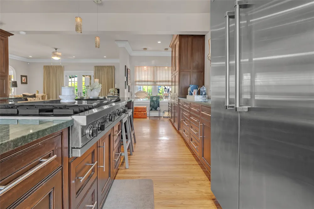 2106 S Saint Louis Avenue Tulsa, OK 74114