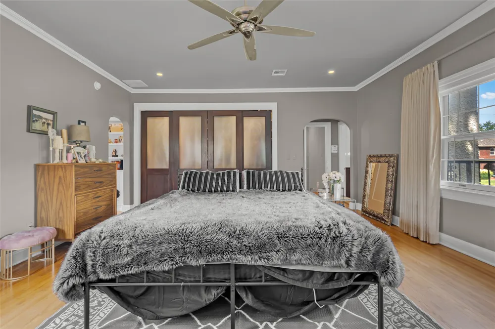 2106 S Saint Louis Avenue Tulsa, OK 74114