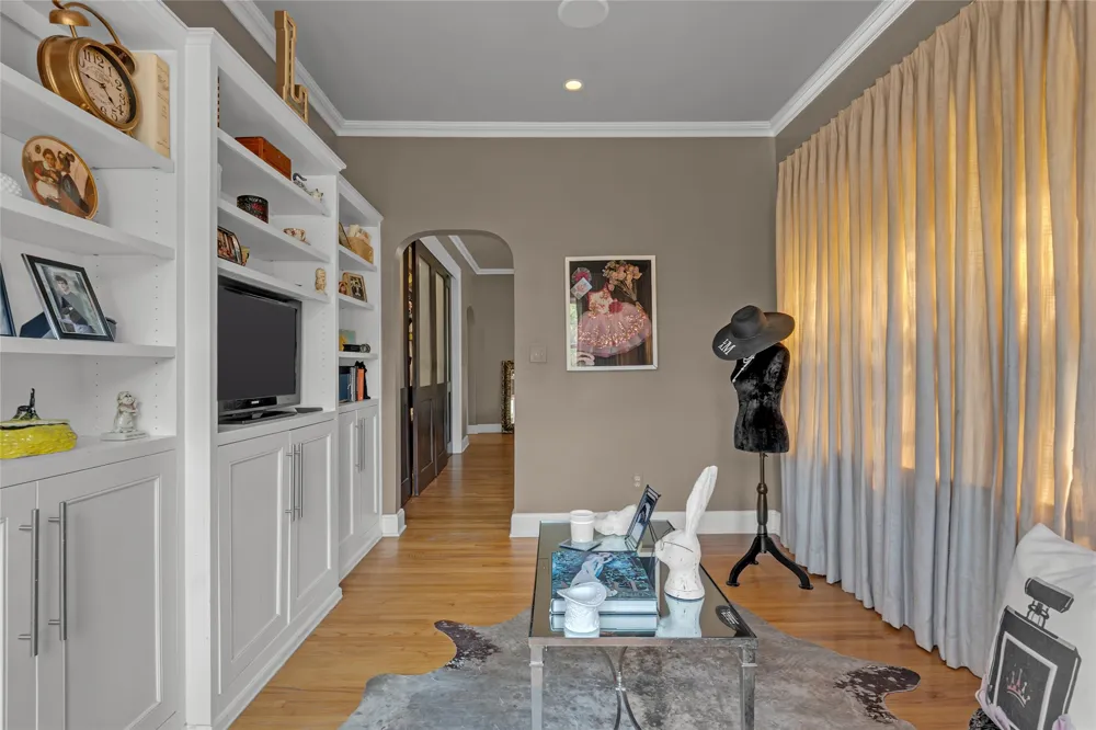2106 S Saint Louis Avenue Tulsa, OK 74114