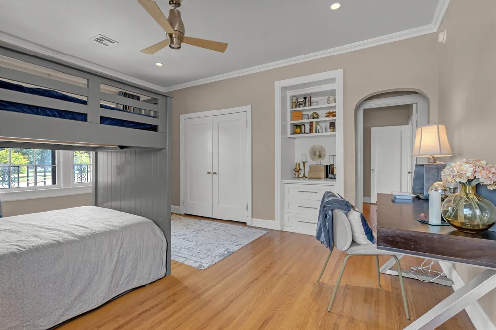 2106 S Saint Louis Avenue Tulsa, OK 74114