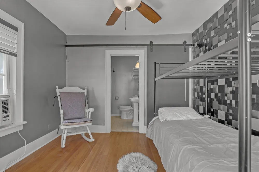 2106 S Saint Louis Avenue Tulsa, OK 74114