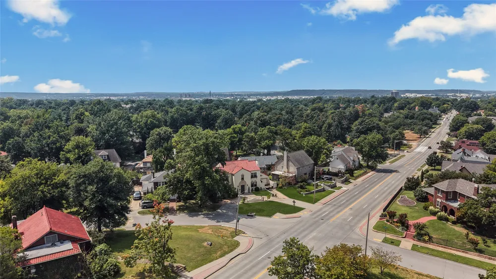 2106 S Saint Louis Avenue Tulsa, OK 74114