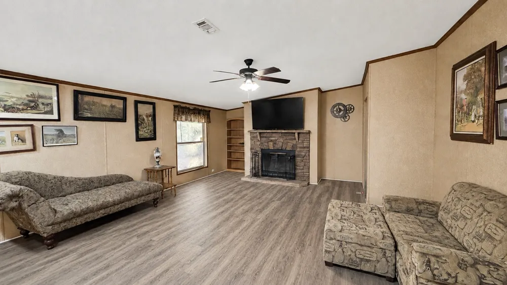 1507 154 Highway Quitman, TX 75783