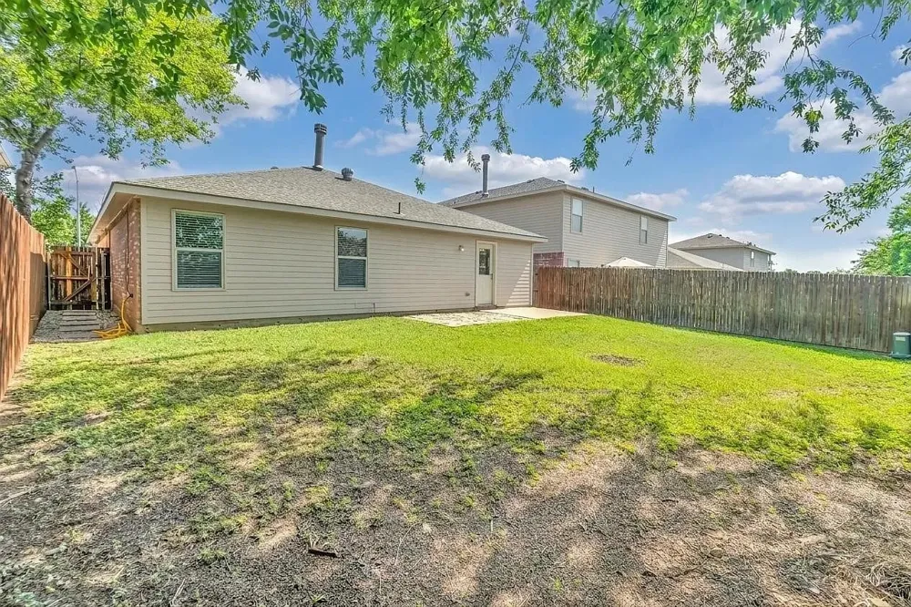 3883 Fox Run Drive Fort Worth, TX 76123