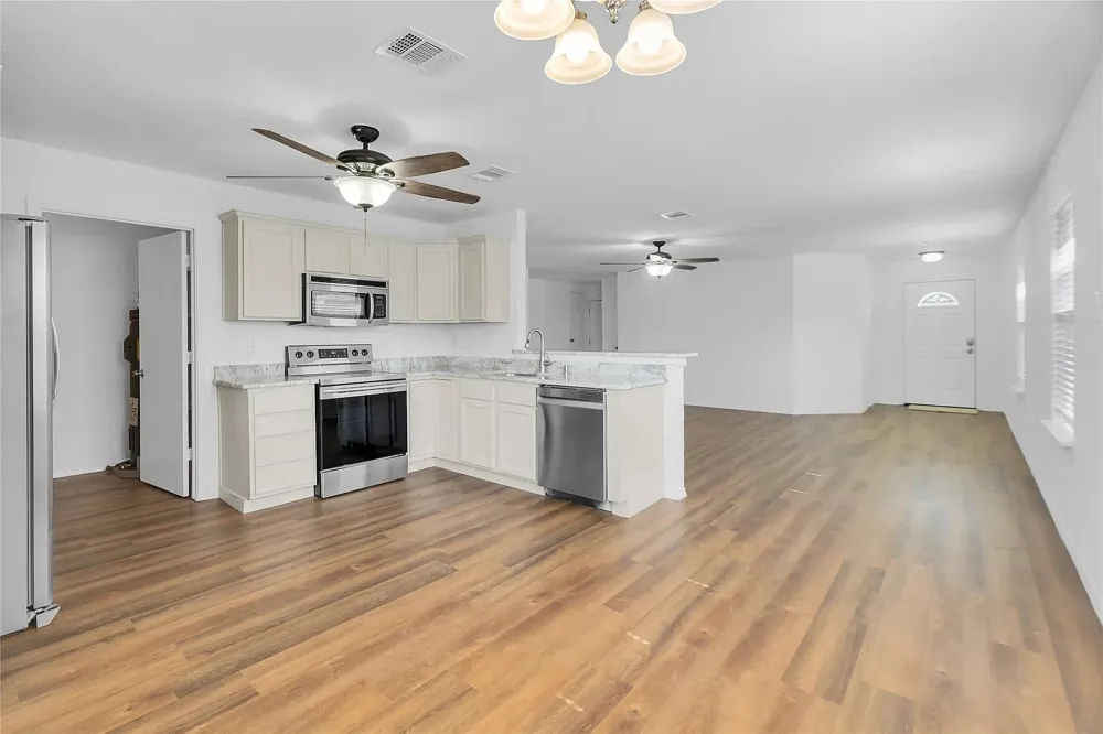 3883 Fox Run Drive Fort Worth, TX 76123