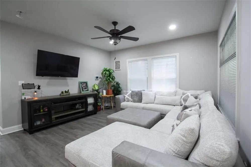 390 Holderness Street SW Atlanta, GA 30310