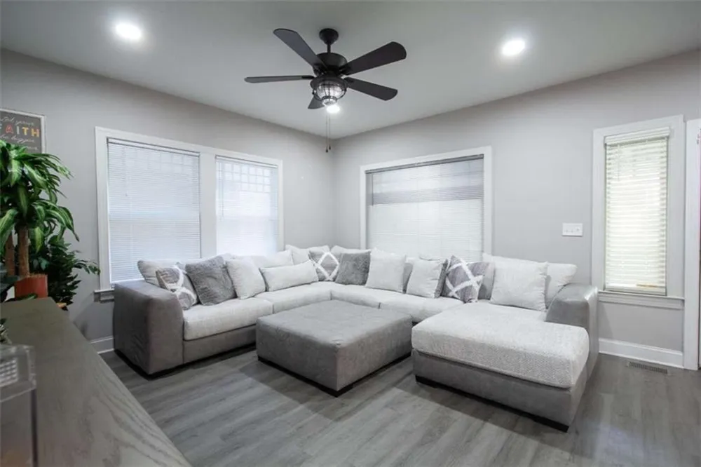 390 Holderness Street SW Atlanta, GA 30310