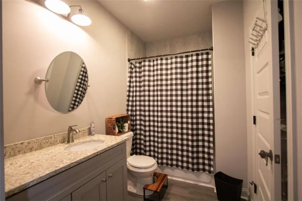 390 Holderness Street SW Atlanta, GA 30310