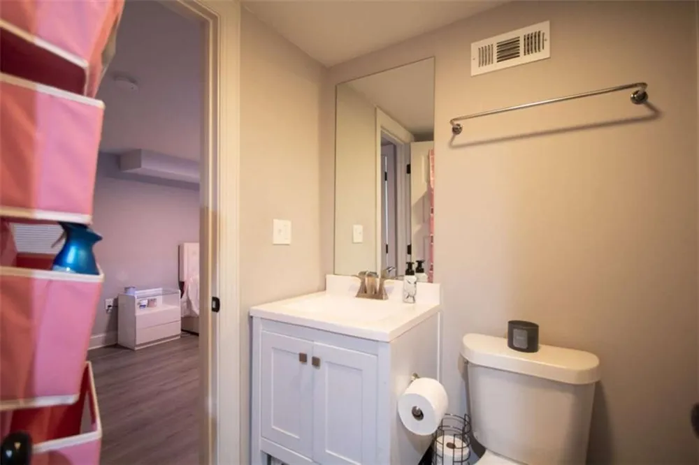 390 Holderness Street SW Atlanta, GA 30310