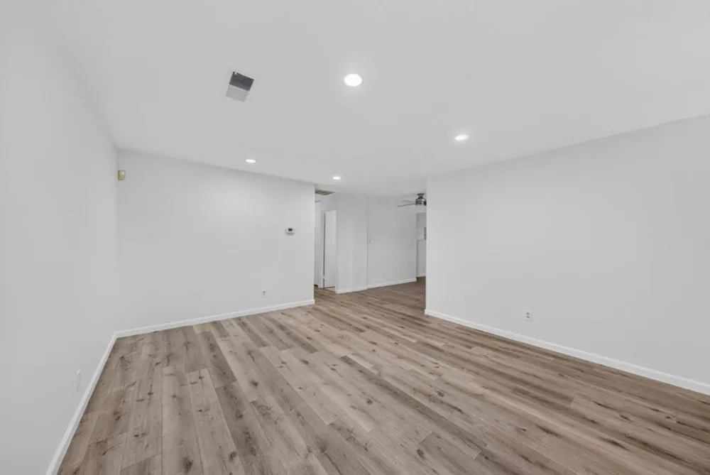 4034 Ezie Street San Jose, CA 95111