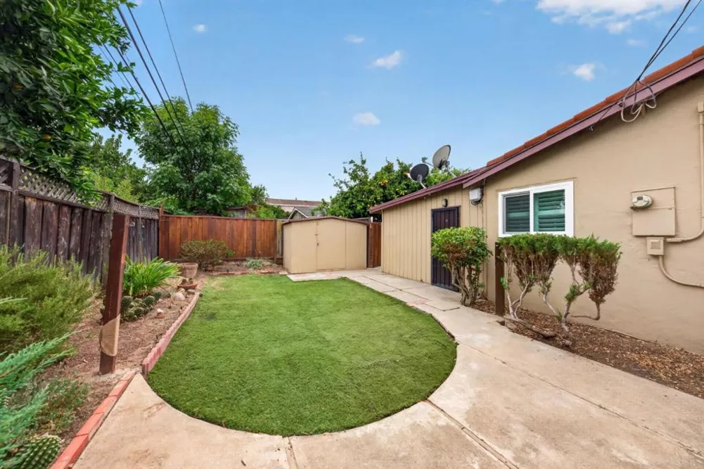 4034 Ezie Street San Jose, CA 95111
