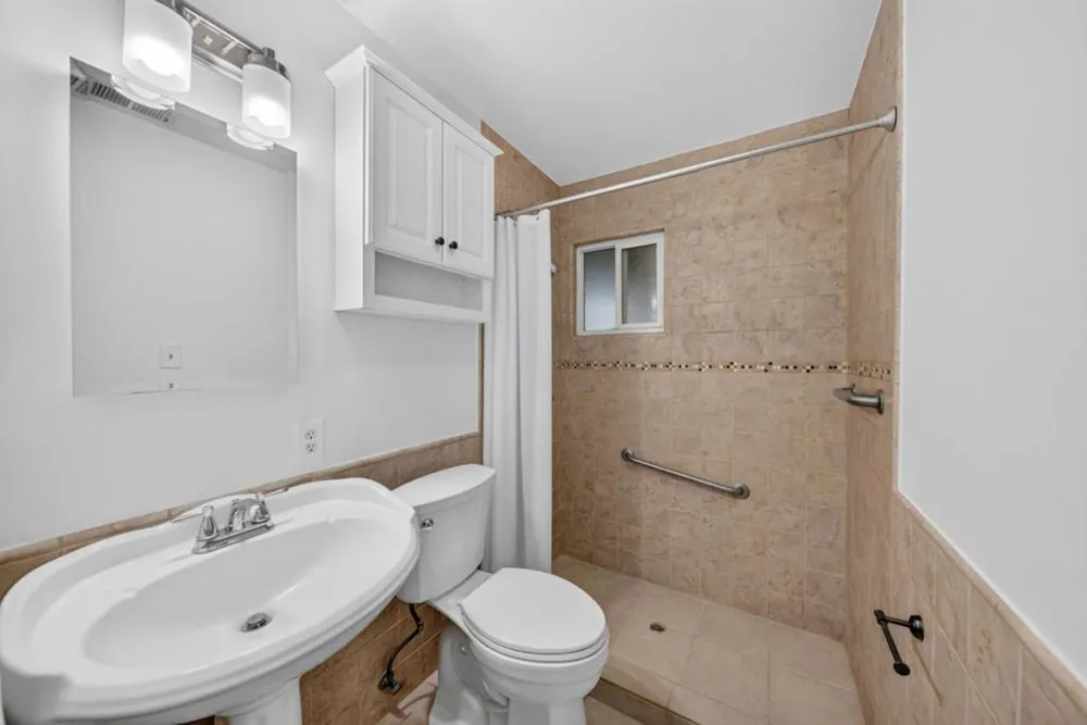 4034 Ezie Street San Jose, CA 95111
