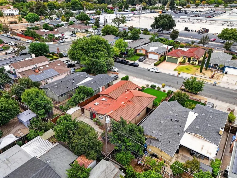 4034 Ezie Street San Jose, CA 95111
