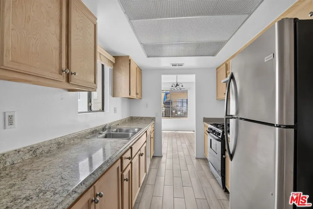 1931 Malcolm Avenue #204 Los Angeles, CA 90025