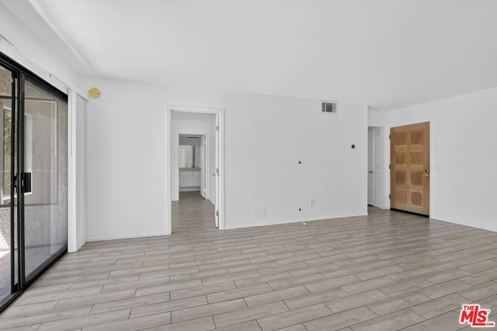 1931 Malcolm Avenue #204 Los Angeles, CA 90025