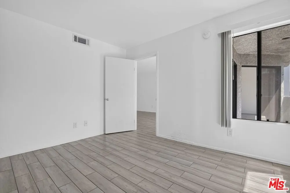 1931 Malcolm Avenue #204 Los Angeles, CA 90025