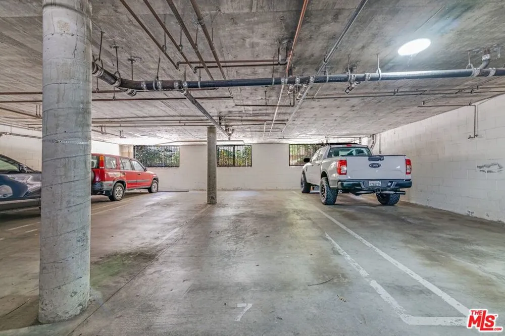 1931 Malcolm Avenue #204 Los Angeles, CA 90025