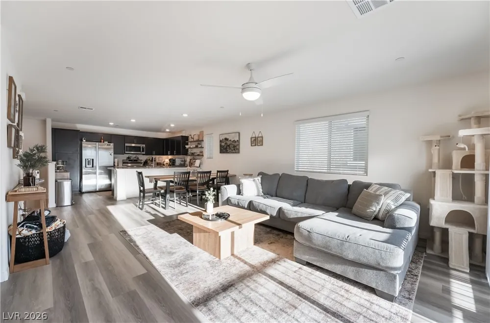 6818 Truffle Gray Street Las Vegas, NV 89148