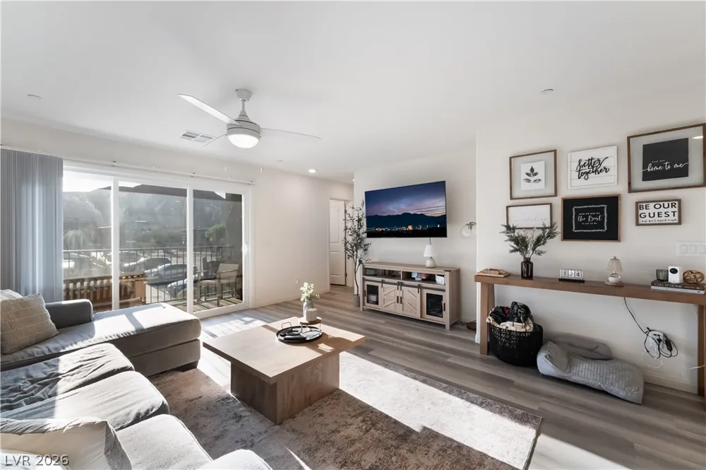 6818 Truffle Gray Street Las Vegas, NV 89148