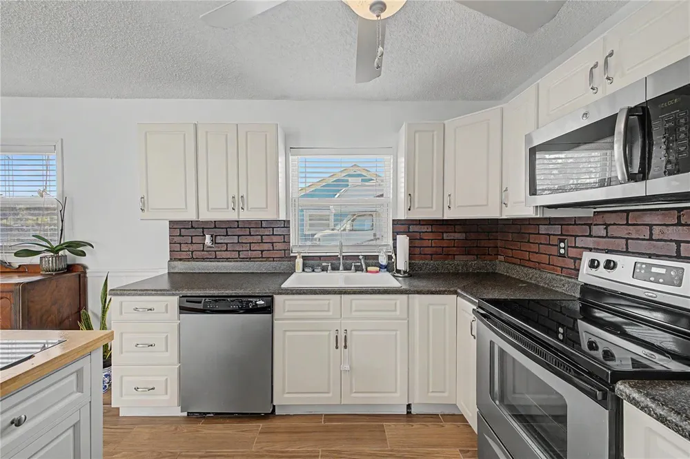 4392 3RD ISLE DRIVE Hernando Beach, FL 34607