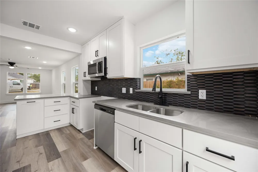3405 Mount Pleasant Street Houston, TX 77021