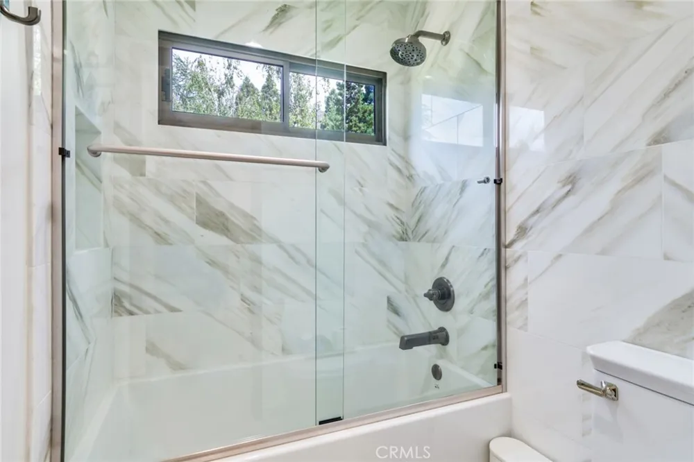 39155 Harris Oak Glen, CA 92399