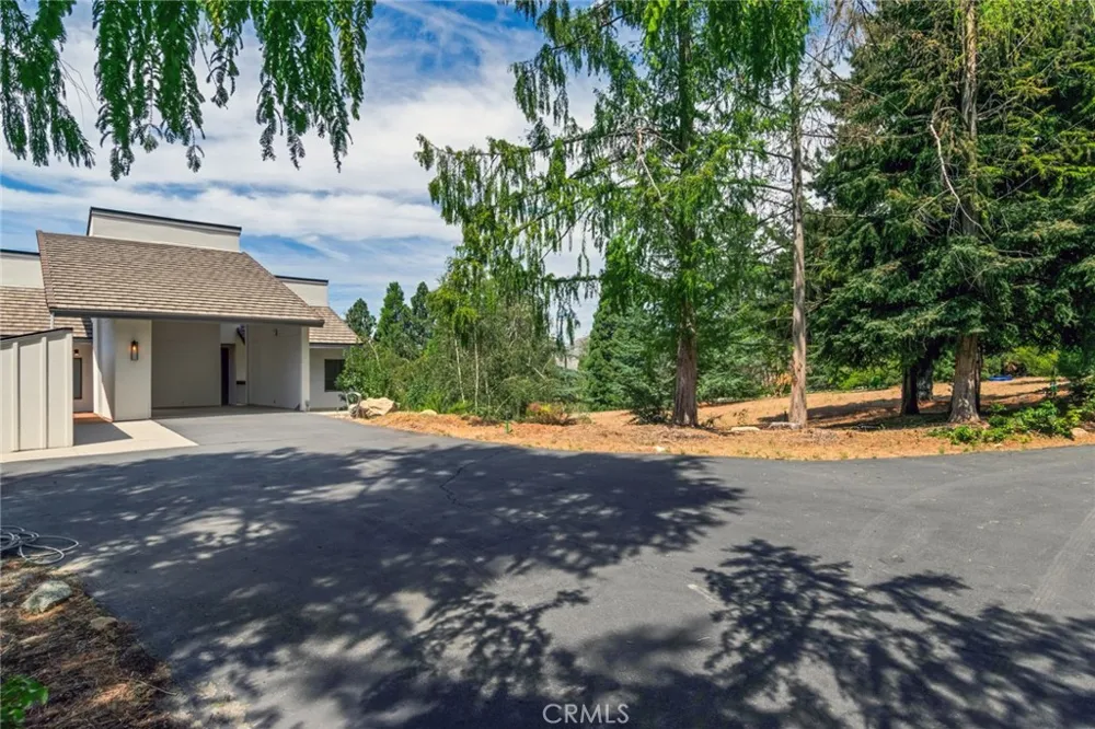 39155 Harris Oak Glen, CA 92399