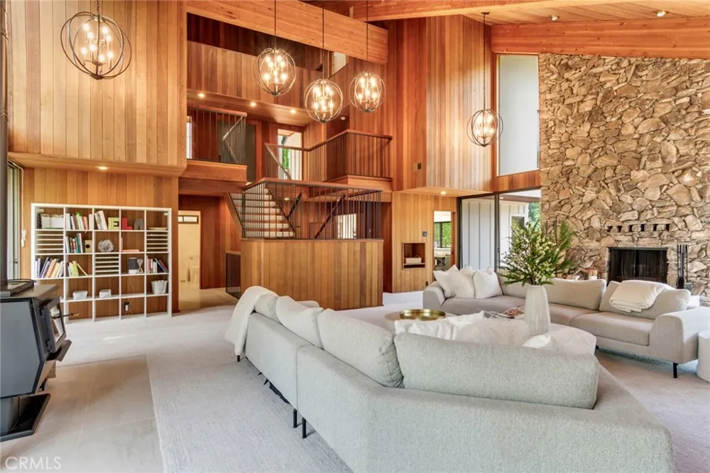 39155 Harris Oak Glen, CA 92399