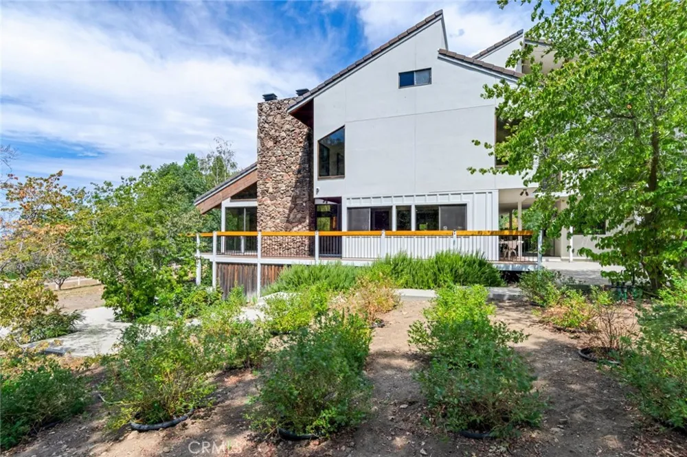 39155 Harris Oak Glen, CA 92399