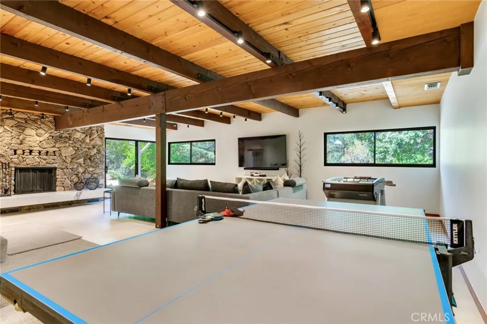 39155 Harris Oak Glen, CA 92399