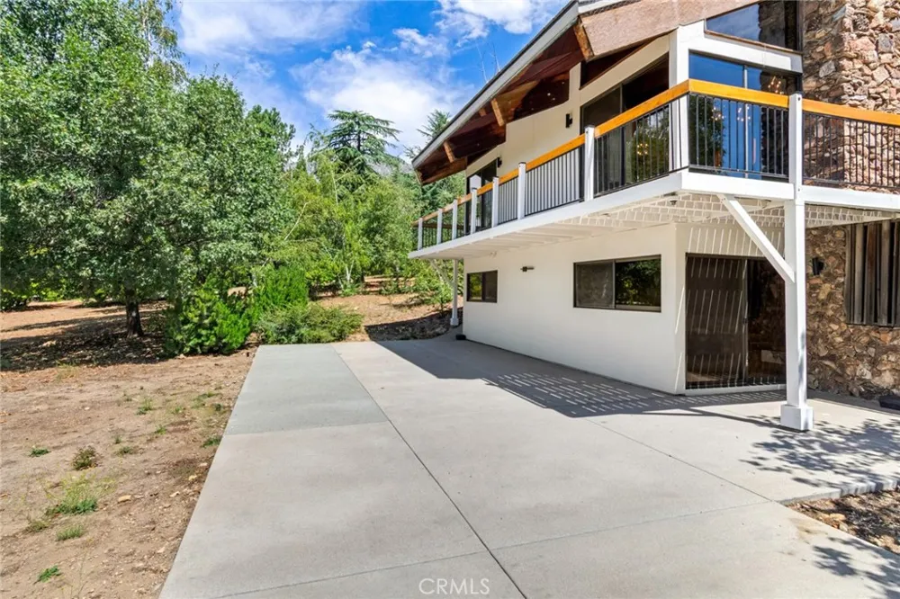 39155 Harris Oak Glen, CA 92399