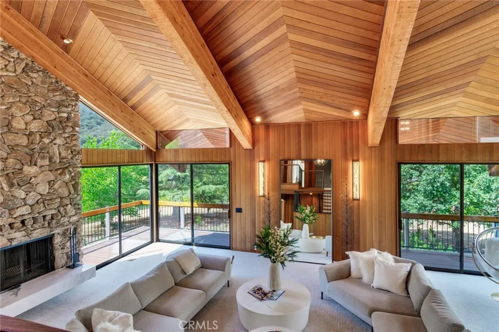 39155 Harris Oak Glen, CA 92399
