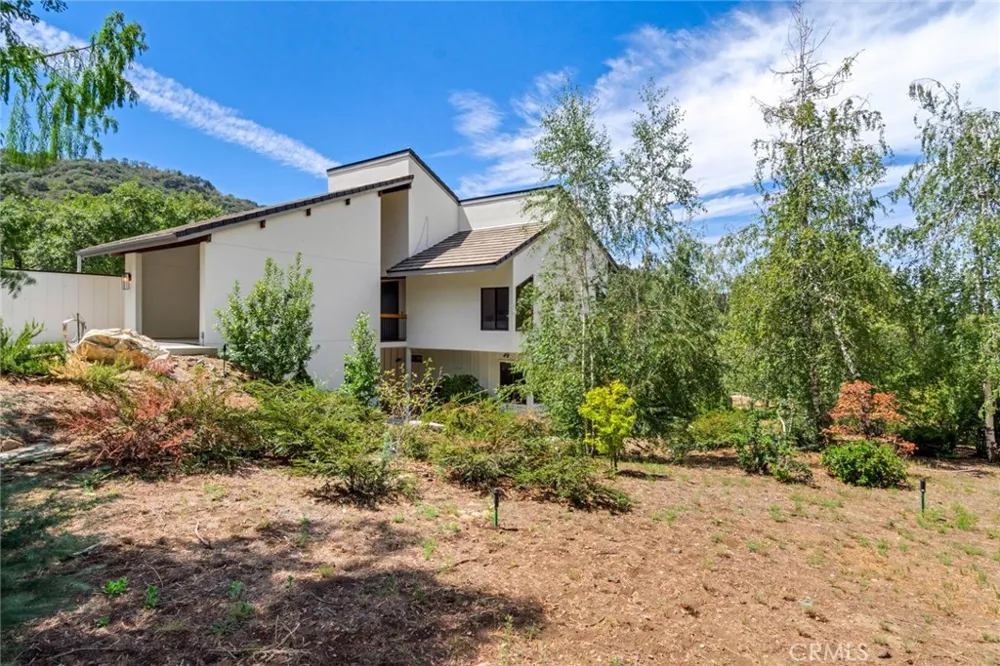 39155 Harris Oak Glen, CA 92399