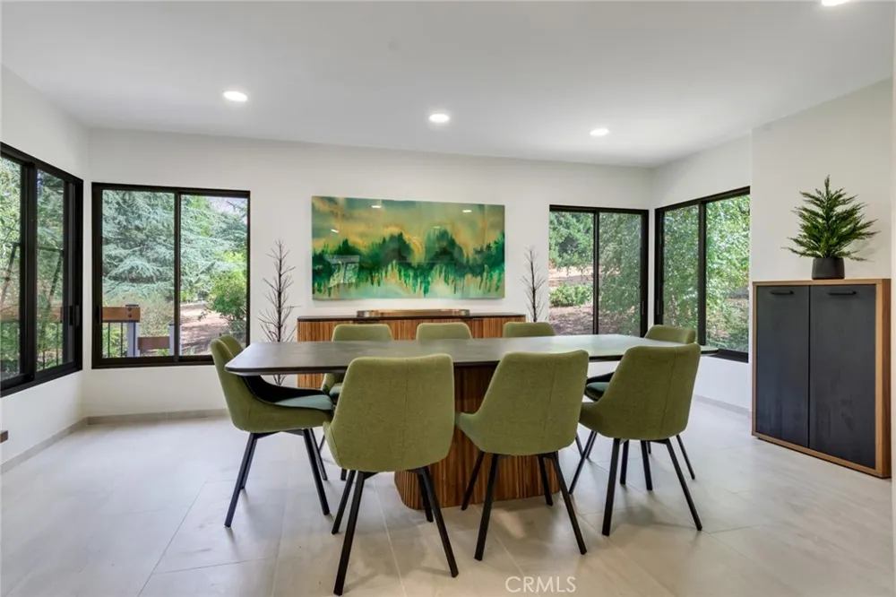 39155 Harris Oak Glen, CA 92399
