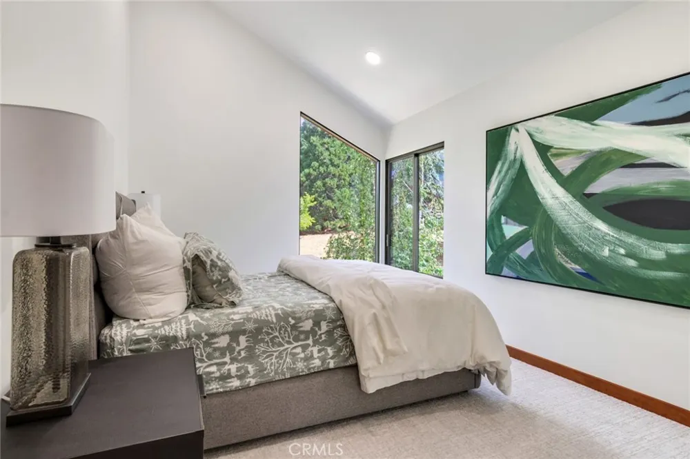 39155 Harris Oak Glen, CA 92399