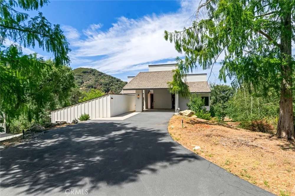 39155 Harris Oak Glen, CA 92399