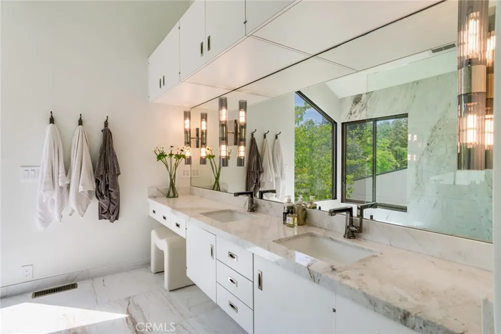 39155 Harris Oak Glen, CA 92399