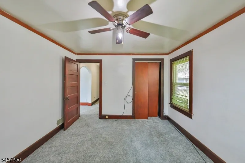 12 Limekiln Rd Phillipsburg Town, NJ 08865