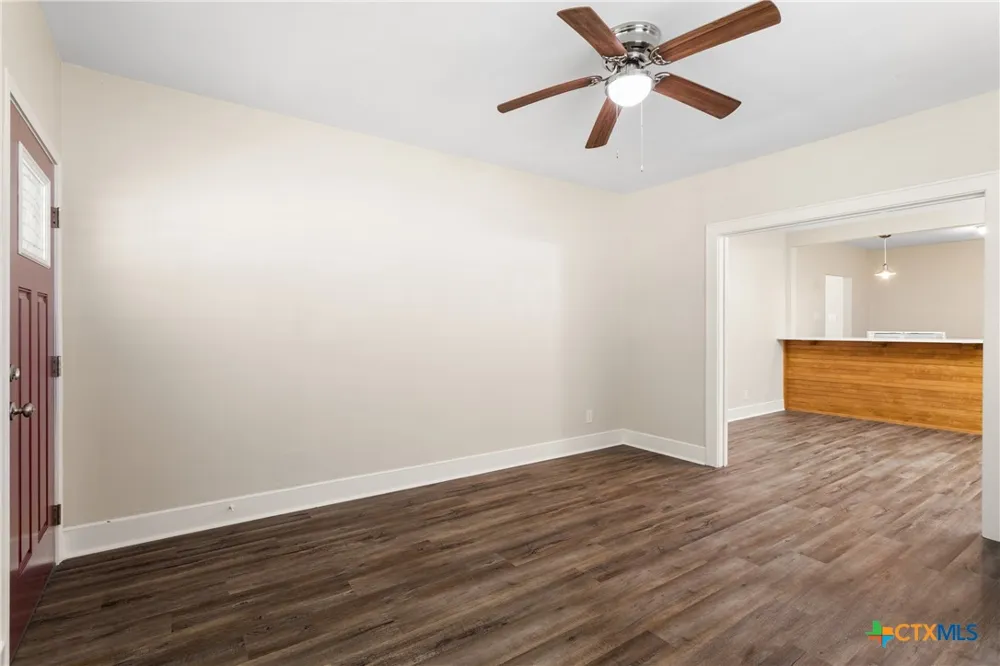 1903 E North Street Victoria, TX 77901