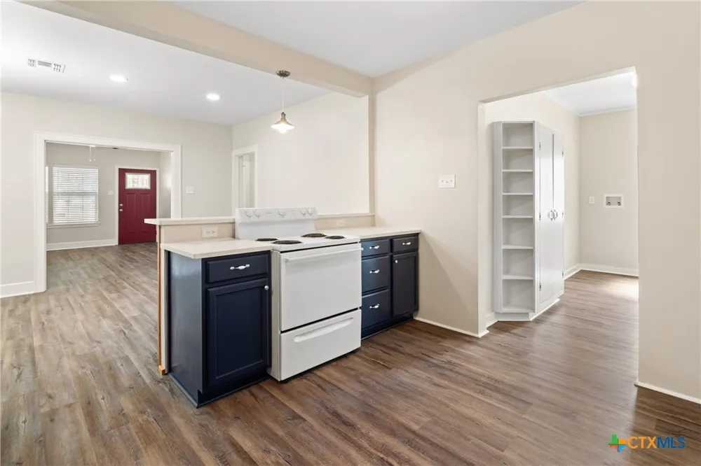 1903 E North Street Victoria, TX 77901