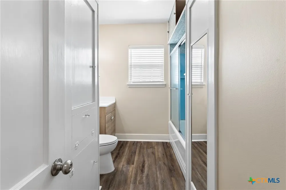 1903 E North Street Victoria, TX 77901