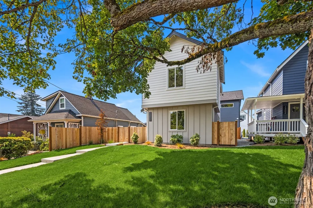 2402 Cleveland Avenue #C Everett, WA 98201