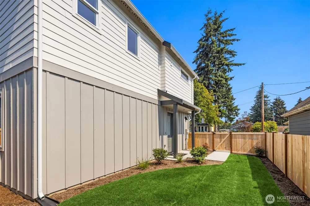 2402 Cleveland Avenue #C Everett, WA 98201