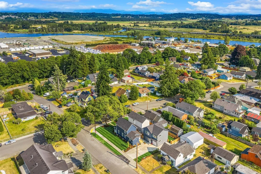 2402 Cleveland Avenue #C Everett, WA 98201